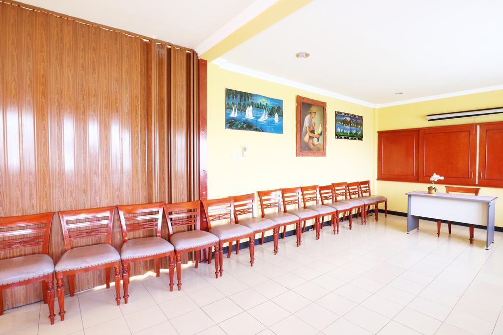 Hotel Pasah Asi Surabaya Exterior foto